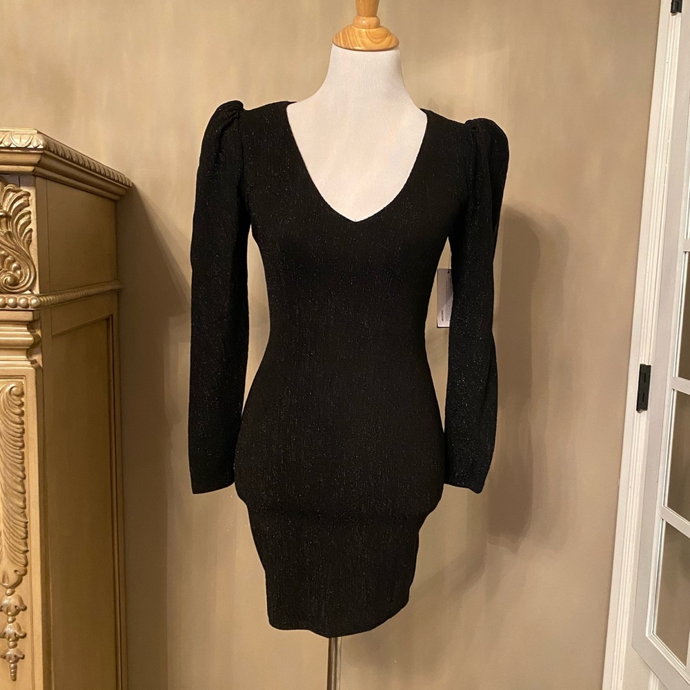 NWT! Guess shiny gunmetal black mini dress puff shoulders low v neck, XS